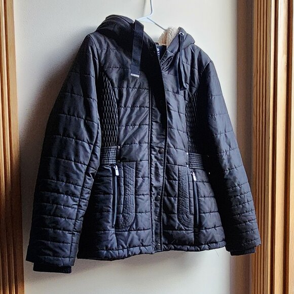 INTL d.e.t.a.i.l.s Jackets & Blazers - INTL d.e.t.a.i.l.s Black Lightweight Puffer Jacket Size Small